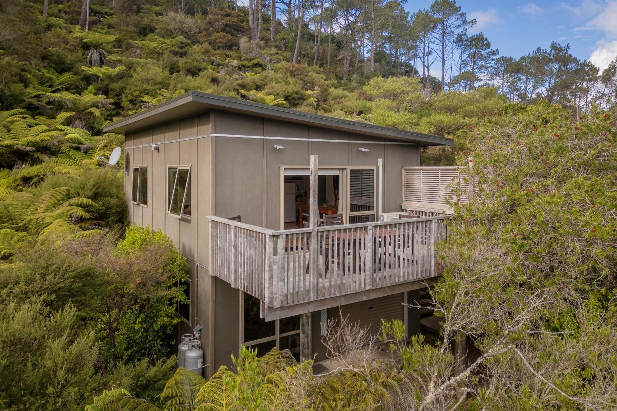 Ponga Eco-Lodge Hahei Exterior photo